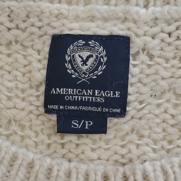 American Eagle Outfitters tan sweater - Picture 3 of 4